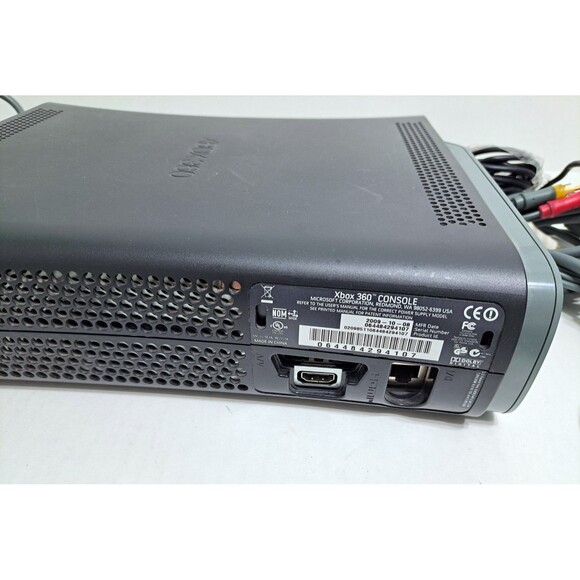 Microsoft Xbox 360 Elite Console Bundle Controllers Power Supply Cables Kinect - Picture 13 of 15